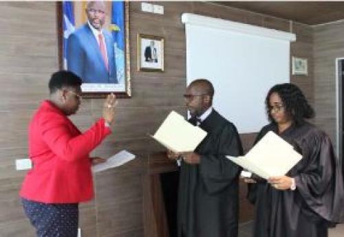 Acting CBL Deputy Governor for Operations, Madam Pearson taking the oath of Office
