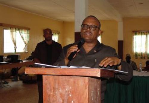 Governor Weeks addressing the 6th Annual General Meeting of LCUNA in Voinjam, Lofa County